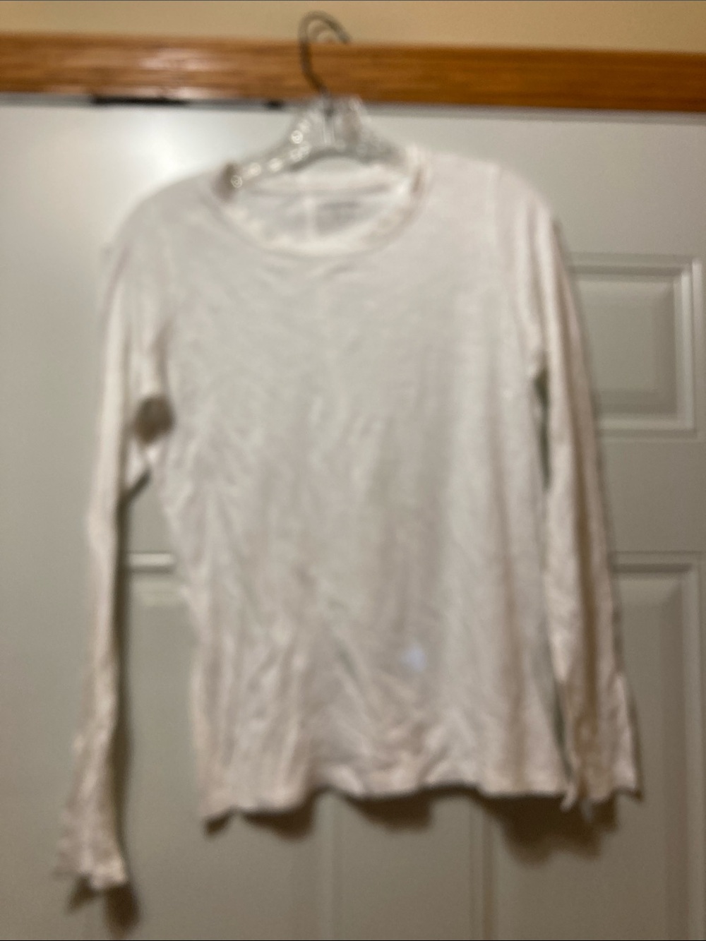Banana Republic Cream Crewneck Long Sleeve Tee S NWOT‎